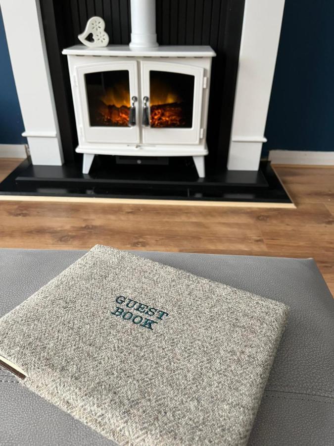 Willa Marie'S Hoose Stornoway  Zewnętrze zdjęcie
